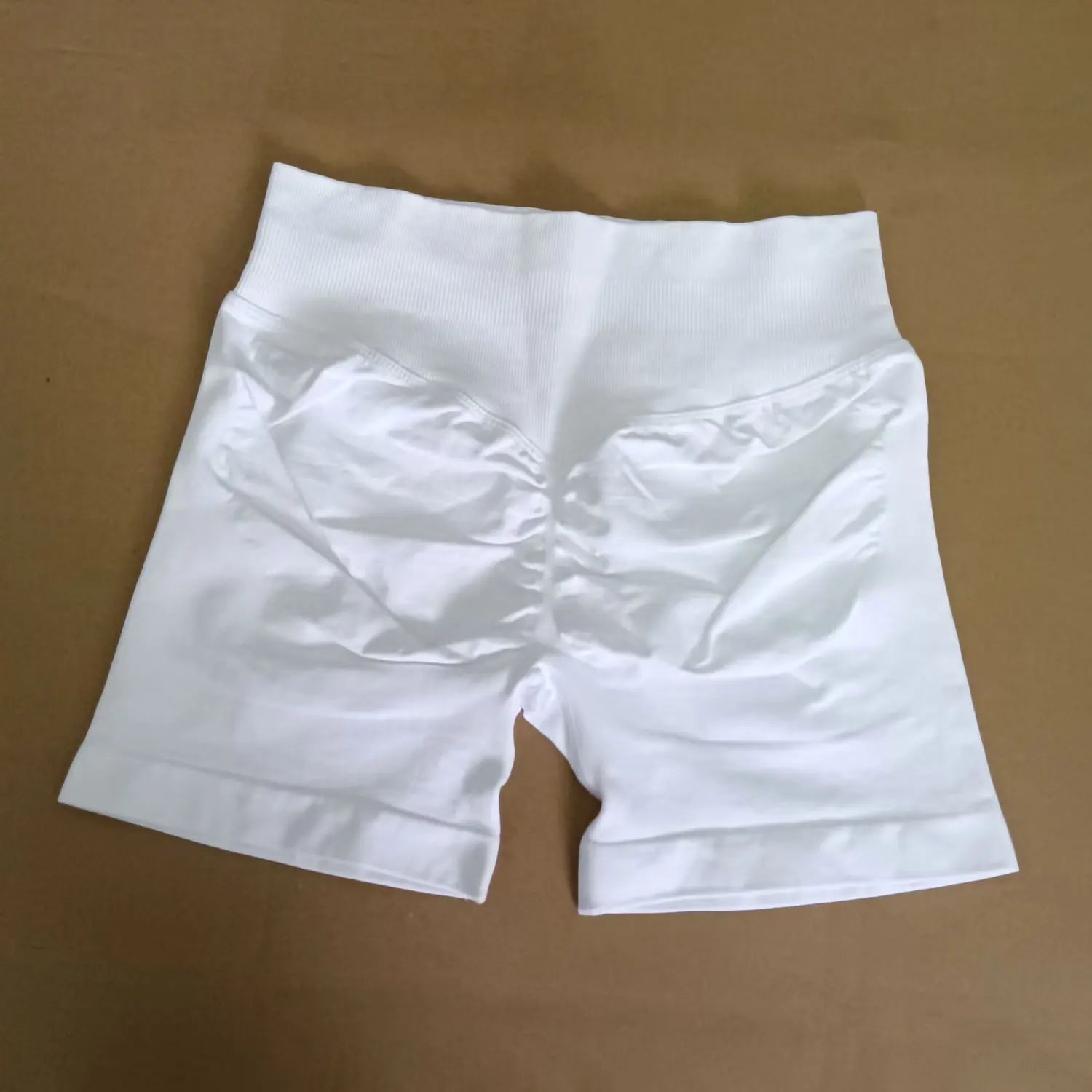 NCLAGEN seamless 4.5-inch gym shorts for women, featuring scrunch butt design, perfect for running, yoga, and fitness workouts.