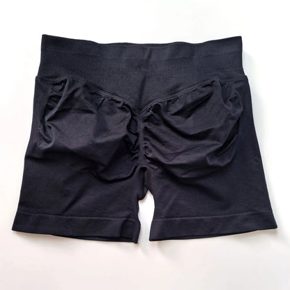 NCLAGEN seamless 4.5-inch gym shorts for women, featuring a scrunch butt design, ideal for workout, running, and yoga.