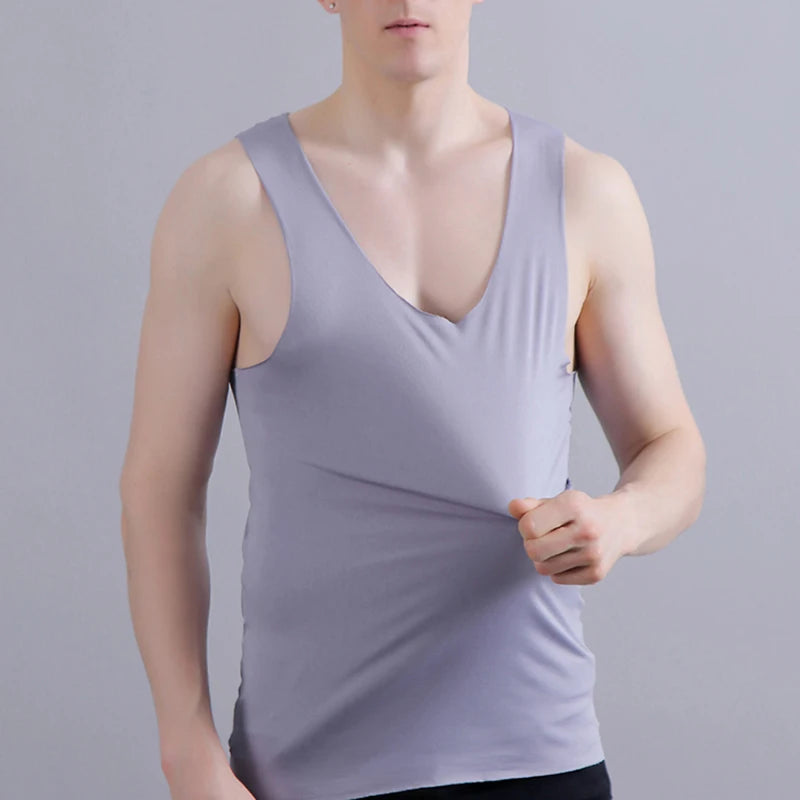 Silk men's seamless sleeveless tank top, casual summer sports vest, plain undershirt, suitable for gym and active wear.